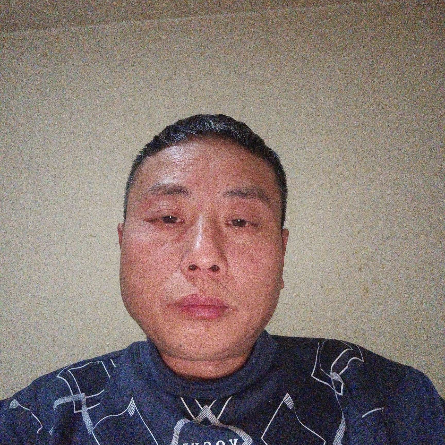 细心踢太阳的照片