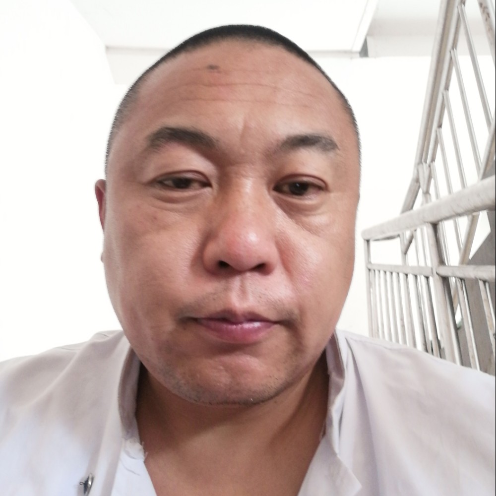 威武有铃铛的照片
