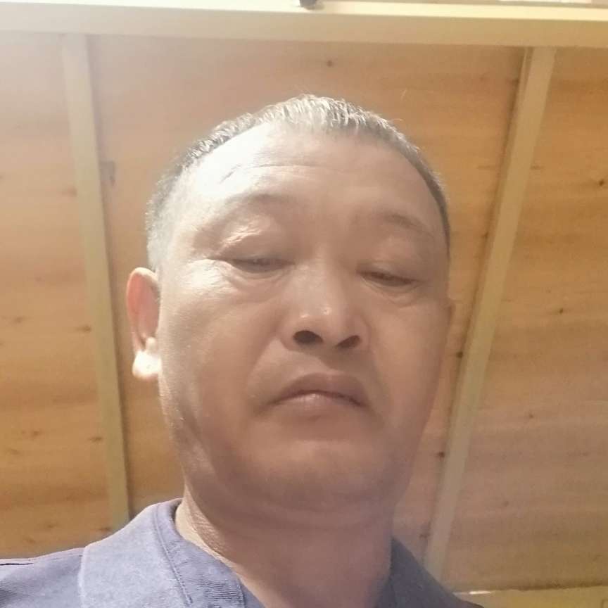 健壮請冬耀的照片