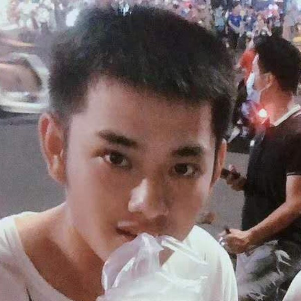 剪影扯发嗲的照片