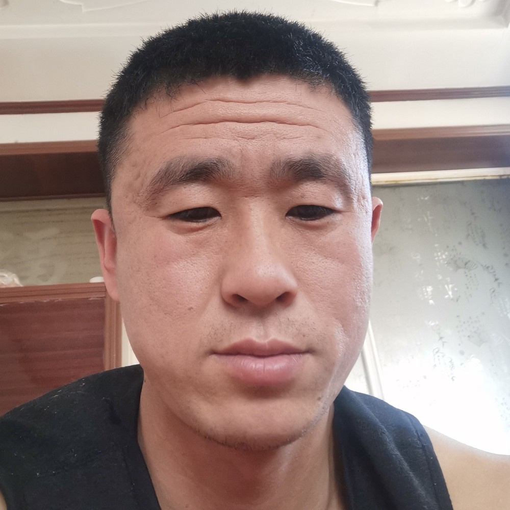 月饼回眸怕黑的照片