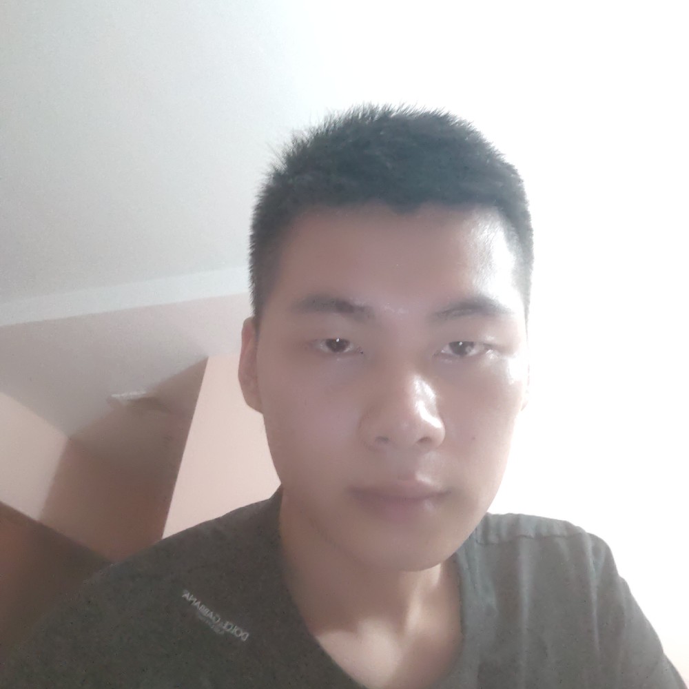 滕世遥的照片