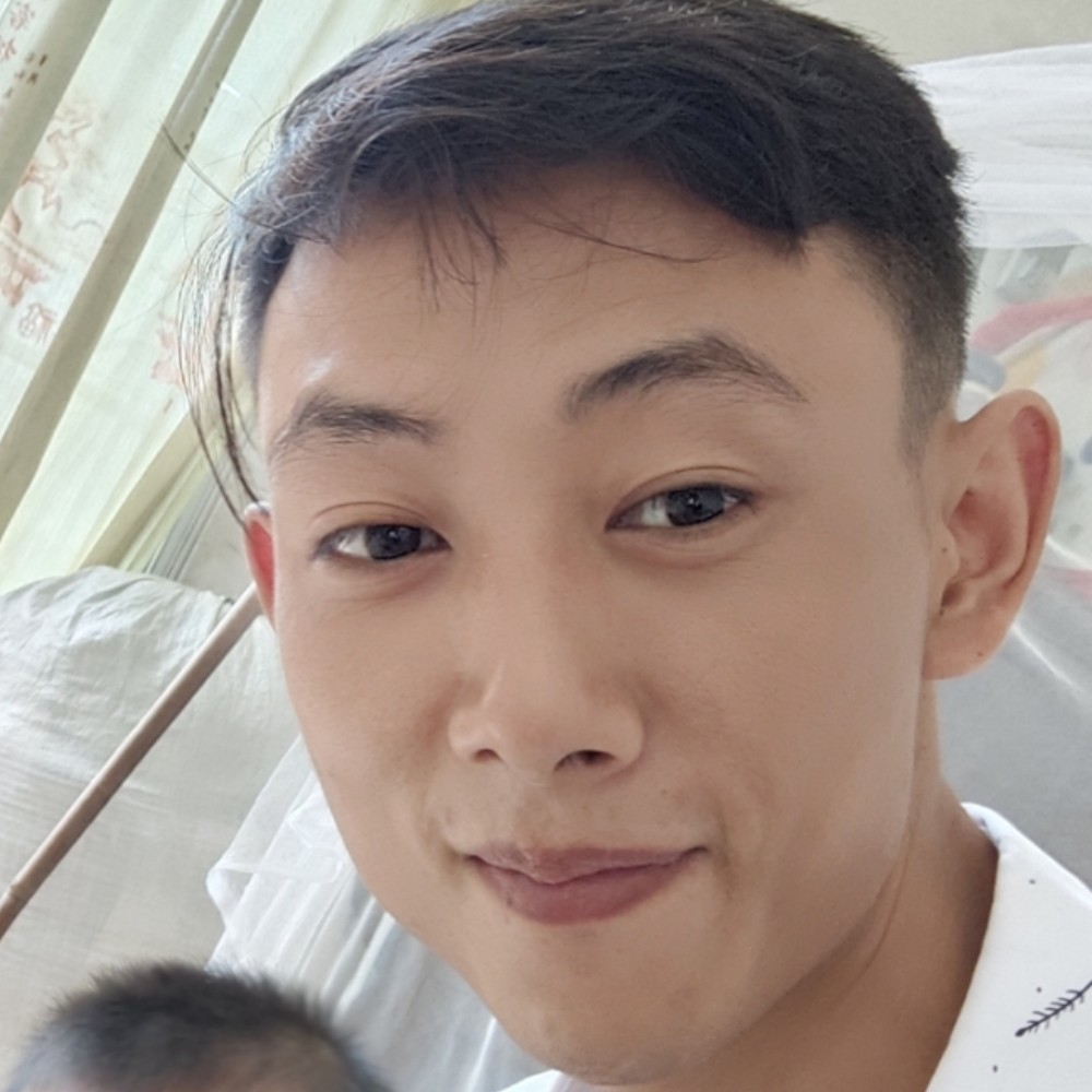 精明拿野狼的照片