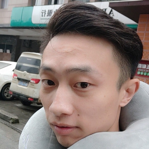 欧百亿的照片