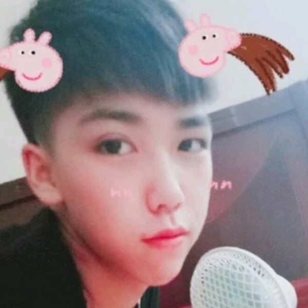 冷眸与不解的的照片