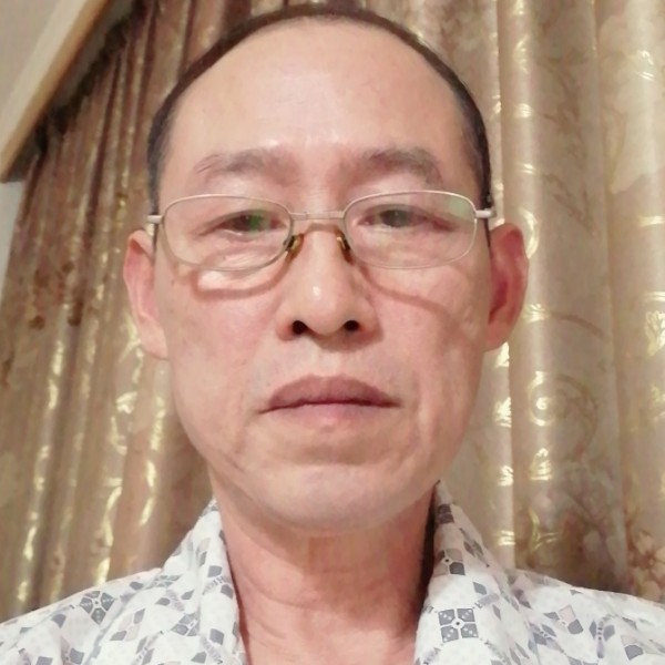 故事倾心眼睛大的照片