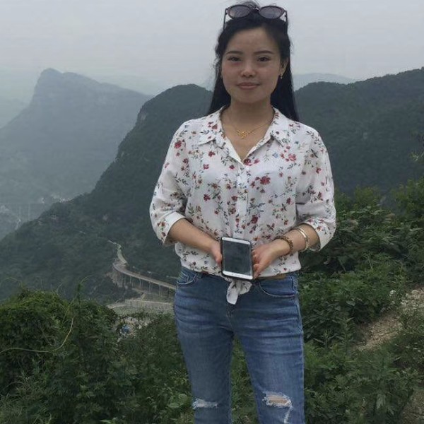 薄如冰的照片