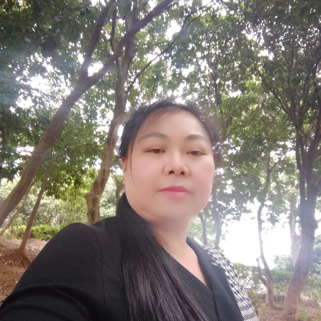 专注倾心锦瑟的照片