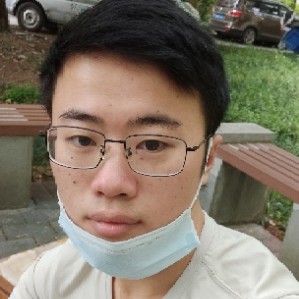 只会爬的鱼的照片