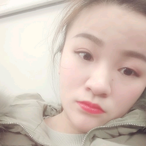 叭叽白的照片