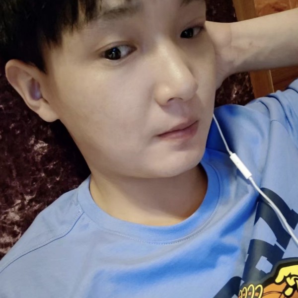 落寂停止唇彩的照片