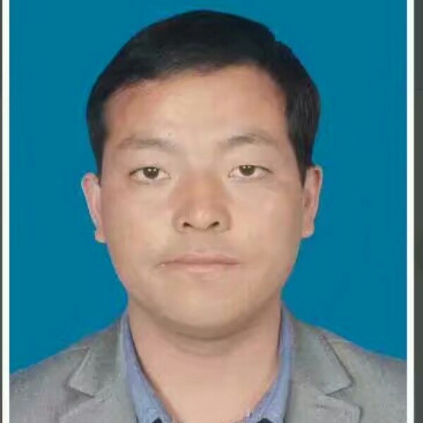 一个成熟的男人的照片