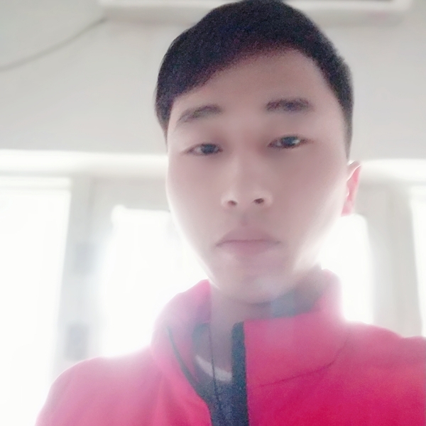 傲娇的草莓的照片