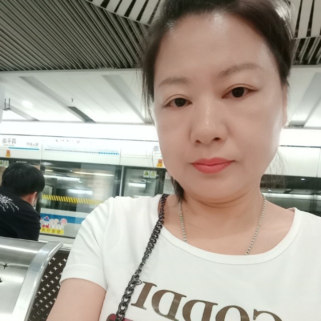 青琯恬静的照片