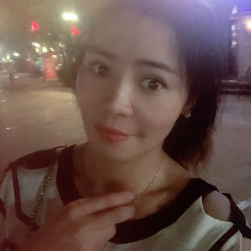 指尖划过的照片