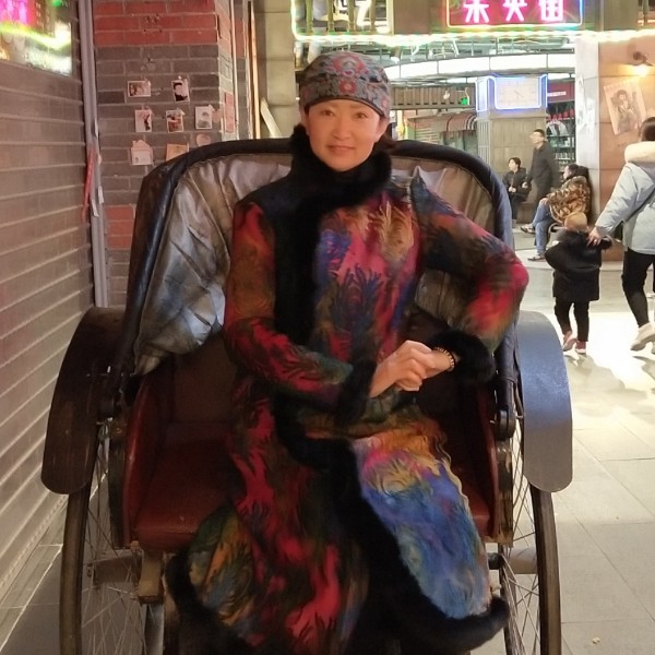务实美女的照片