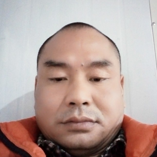 板凳的粗暴的照片