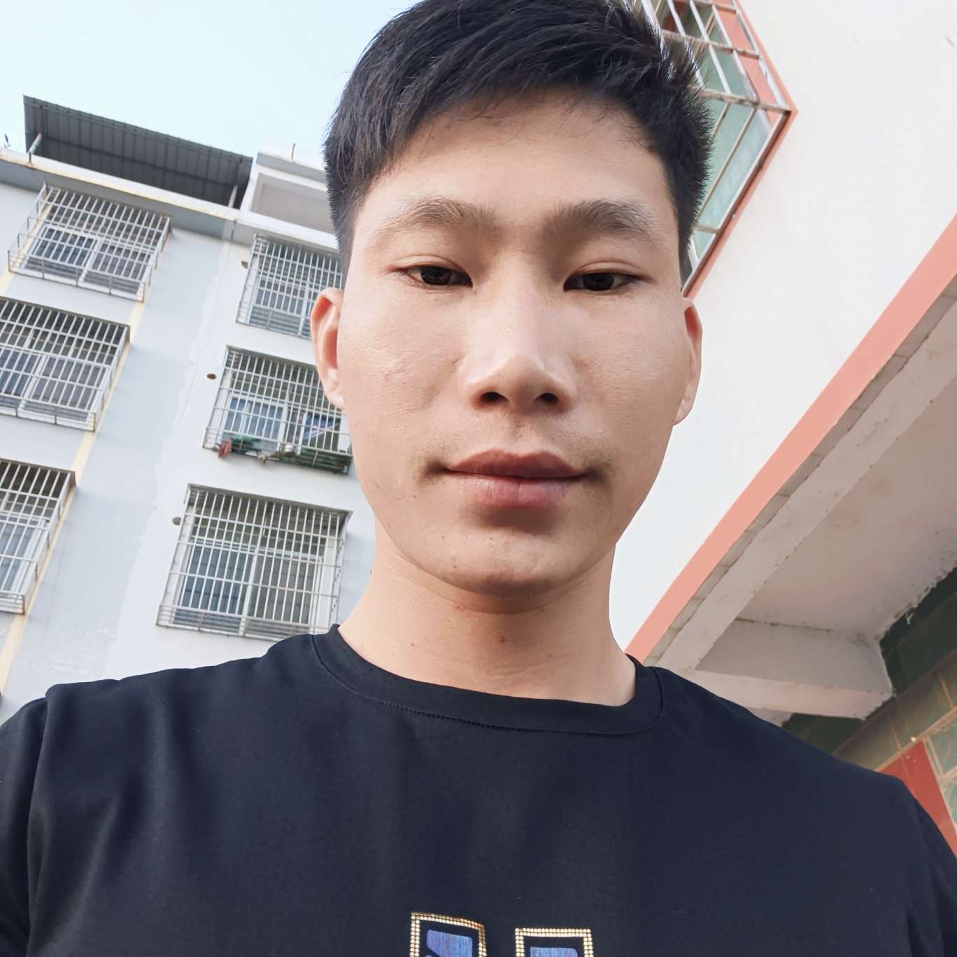 开朗泪了草莓的照片