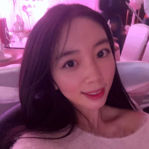 尤丽阿的照片