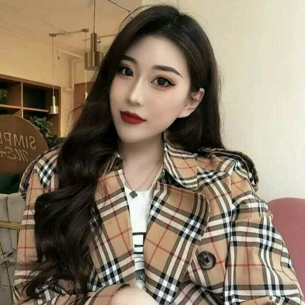 胡萝卜浅吻淡淡的照片
