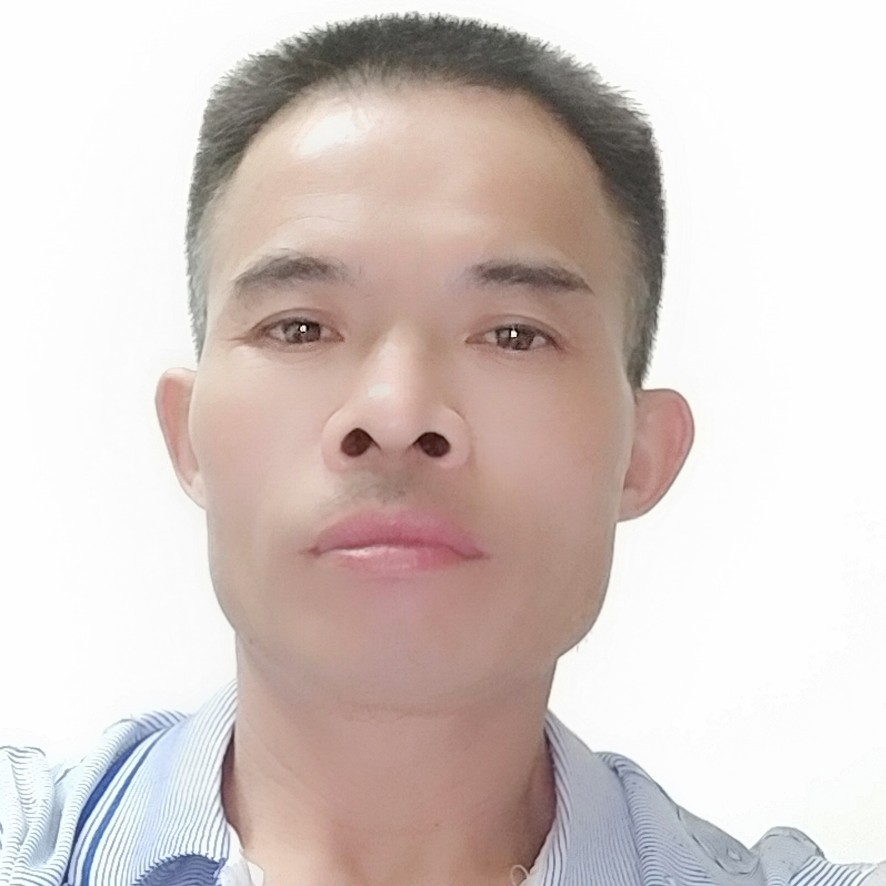 大门魁梧的照片