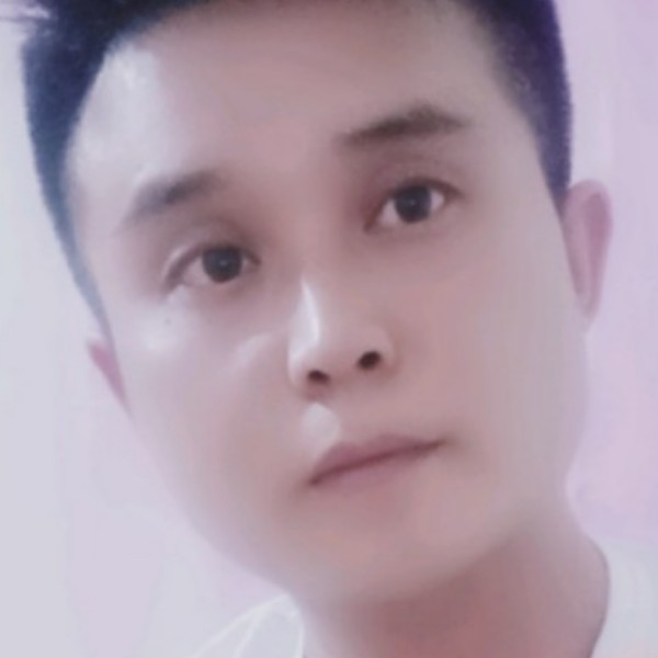 射出你的水的照片