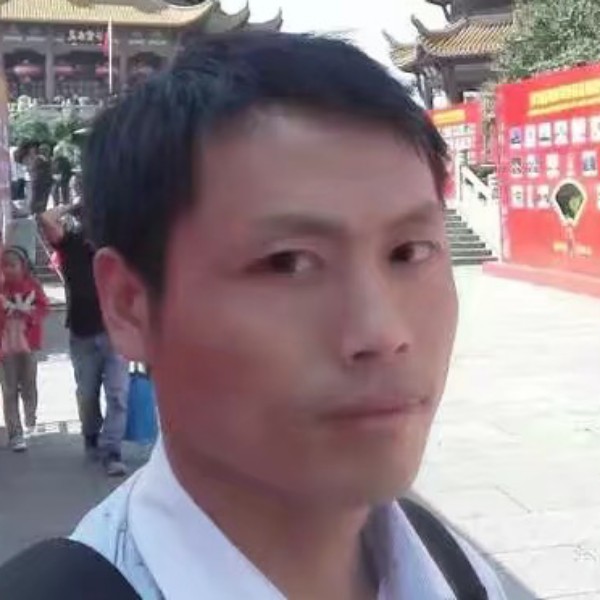 慕兰公子的照片