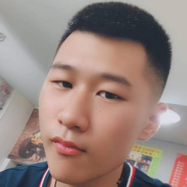 阮云泽的照片