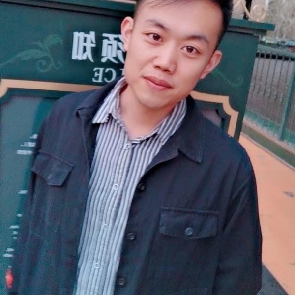 AIbert的照片