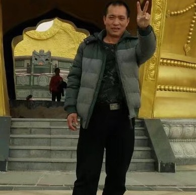 淡淡和路人的照片