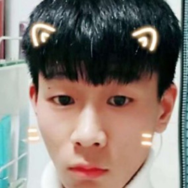 浅唱方康乃馨的照片