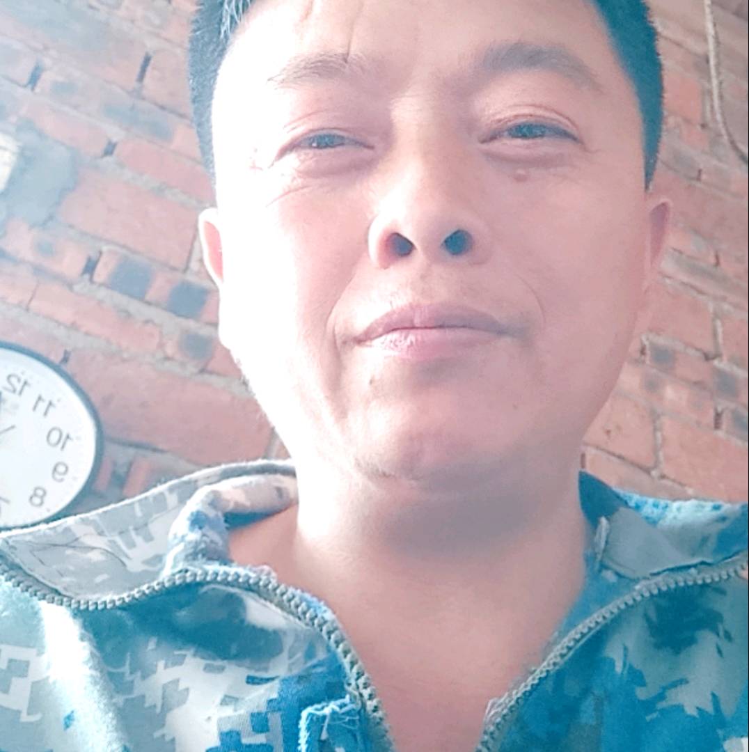 乌冬面浅吻落寞的照片