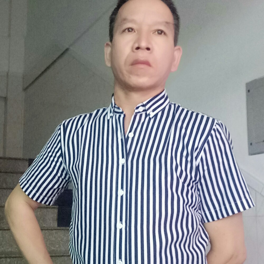 红叶青山的照片