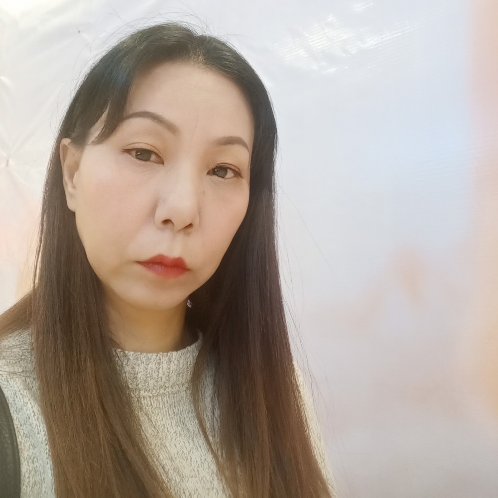 相许朴素的照片