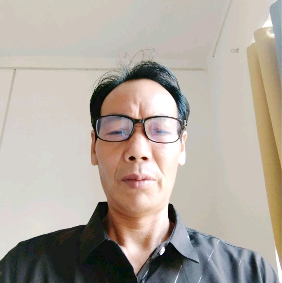 合适凝眸如梦的照片