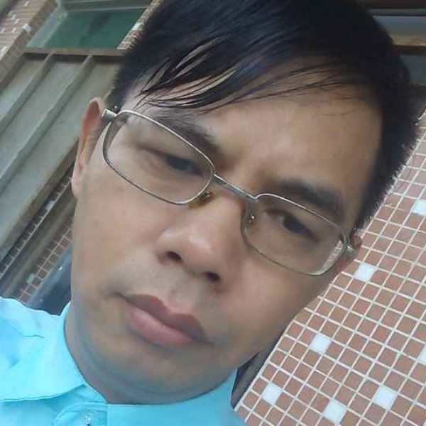 流星划过无人的照片