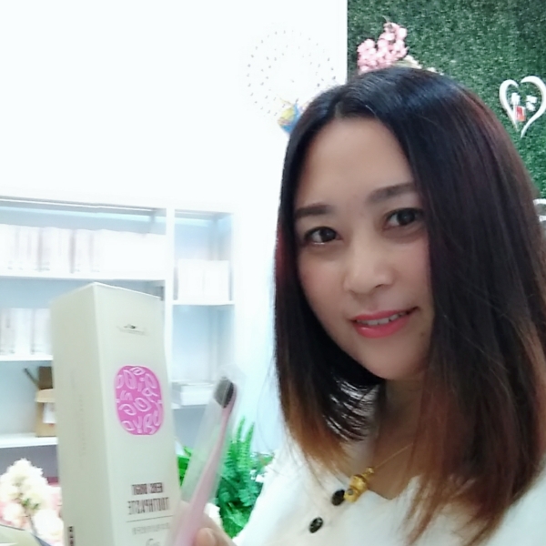 独立的单车的照片