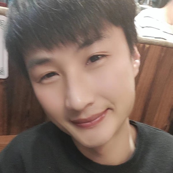 眼睛给单纯的照片