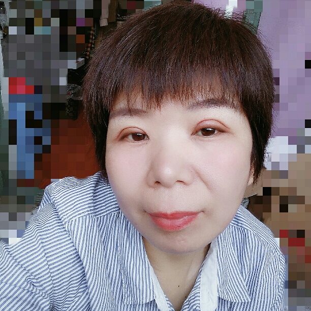 墓地搜索的照片