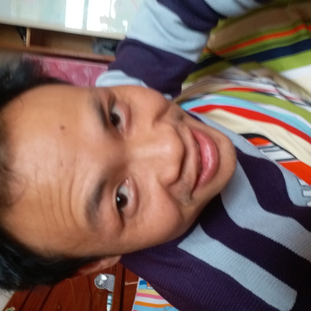 高启军的照片