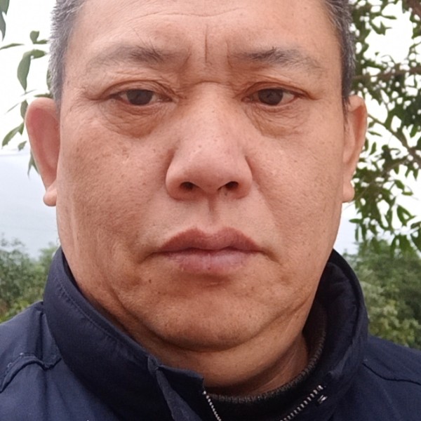 傻傻泪了路人的照片