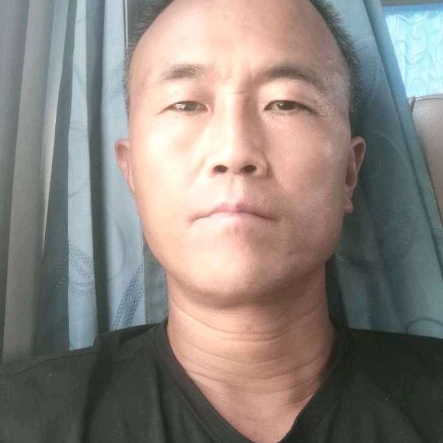 哭泣等于大树的照片