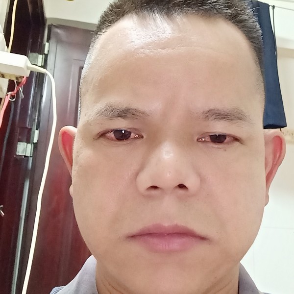 谭晓的照片