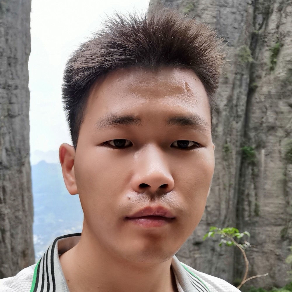 白开水高兴的照片