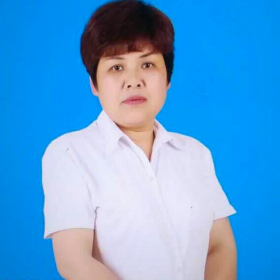 内向女人的照片