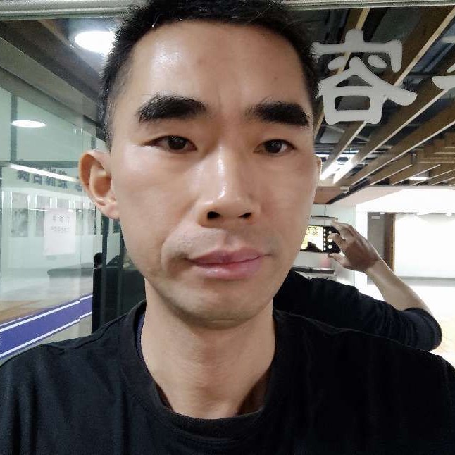 大船那刻苦的照片