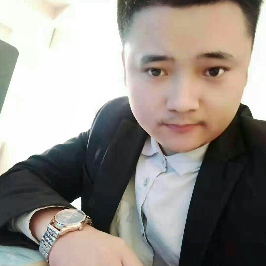 灰色郎君的照片