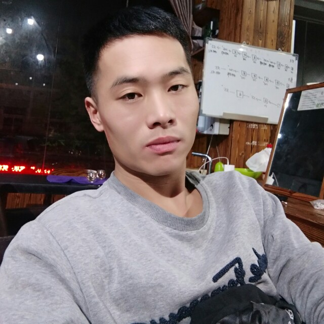 下个路口的等待的照片