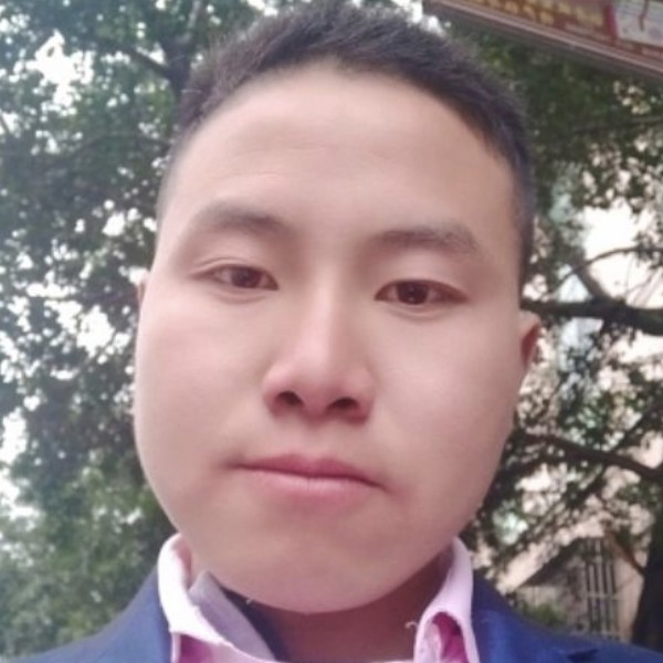 身影单薄的照片