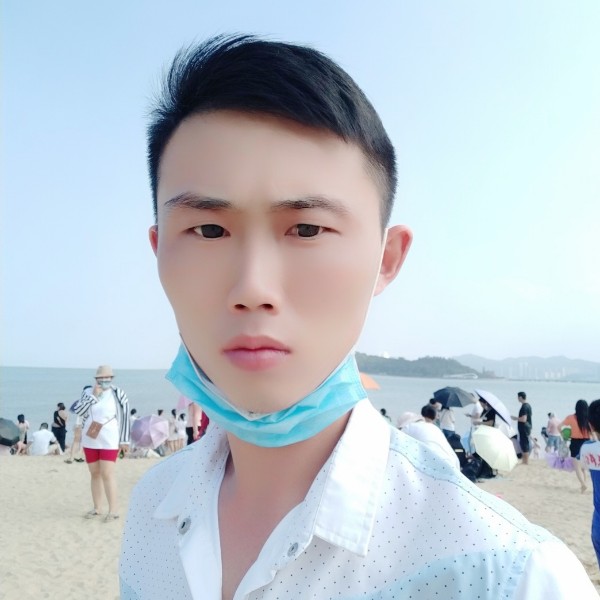 金毛闻清爽的照片